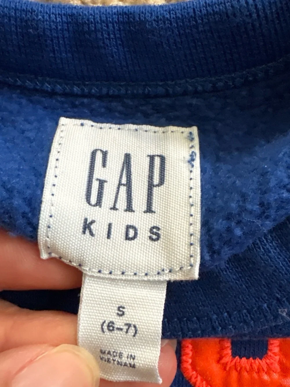 Gap sweatshirt bundle size SMALL 6-7 EUC
